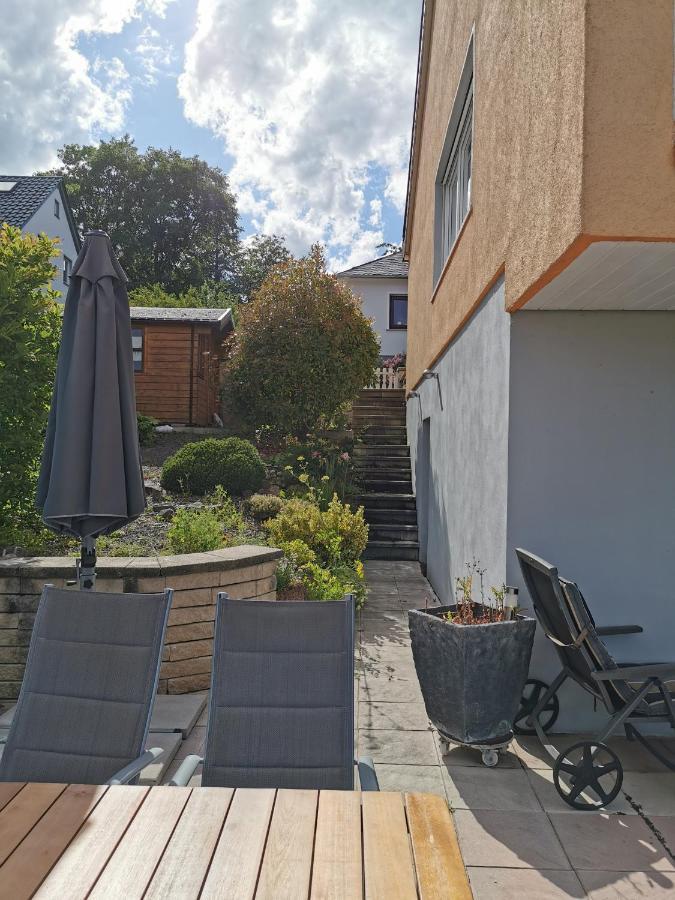 Gemuetliche 90 Qm Wohnung In Saarburg, Zentral Gelegen, Garten Mit Aussicht, Separater Eingang Esterno foto