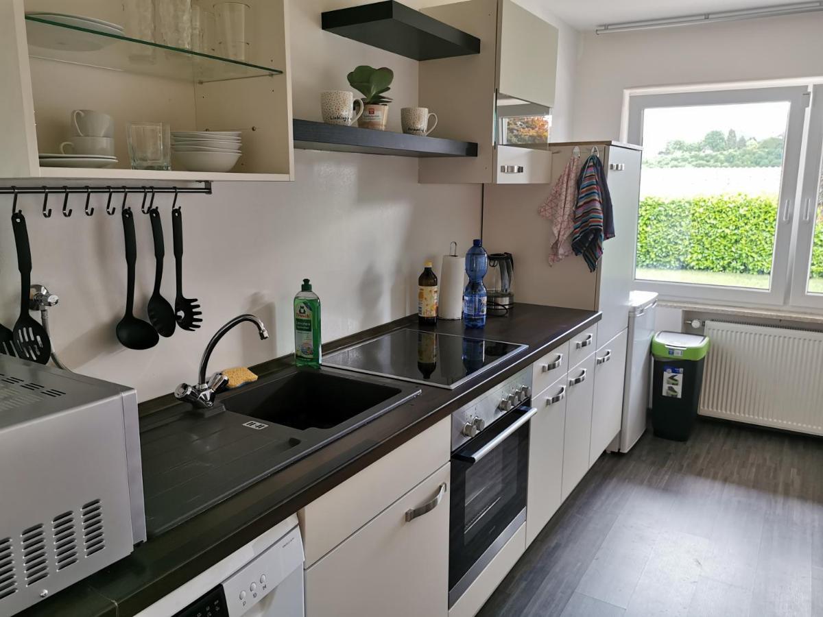 Gemuetliche 90 Qm Wohnung In Saarburg, Zentral Gelegen, Garten Mit Aussicht, Separater Eingang Esterno foto