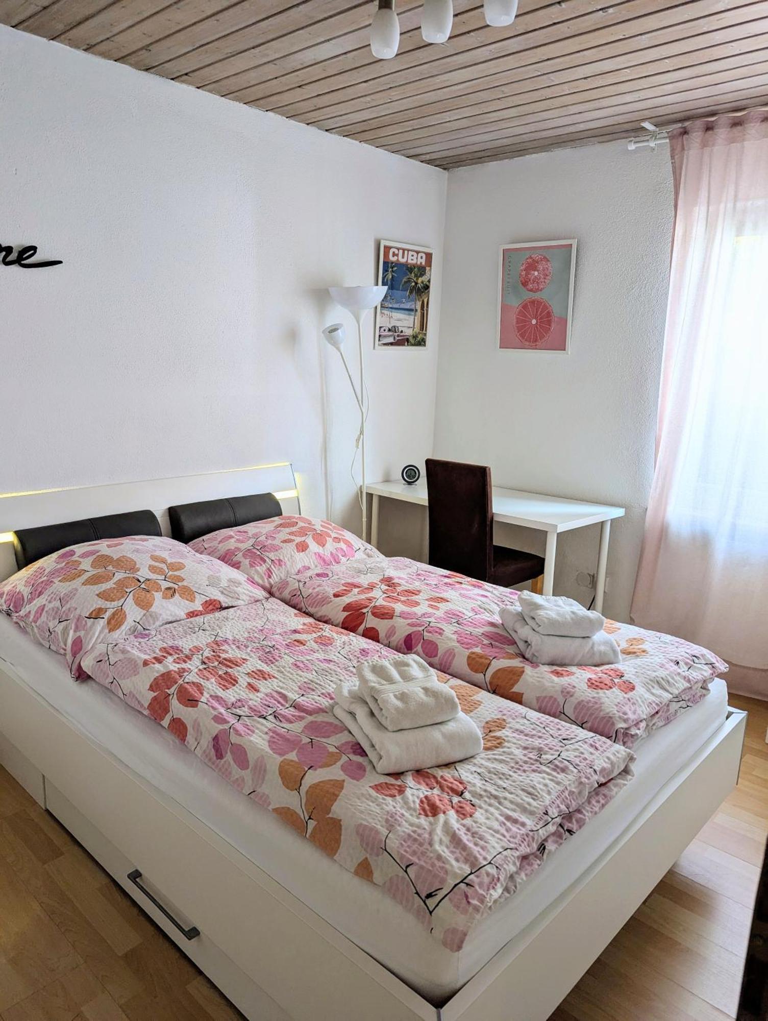 Gemuetliche 90 Qm Wohnung In Saarburg, Zentral Gelegen, Garten Mit Aussicht, Separater Eingang Esterno foto